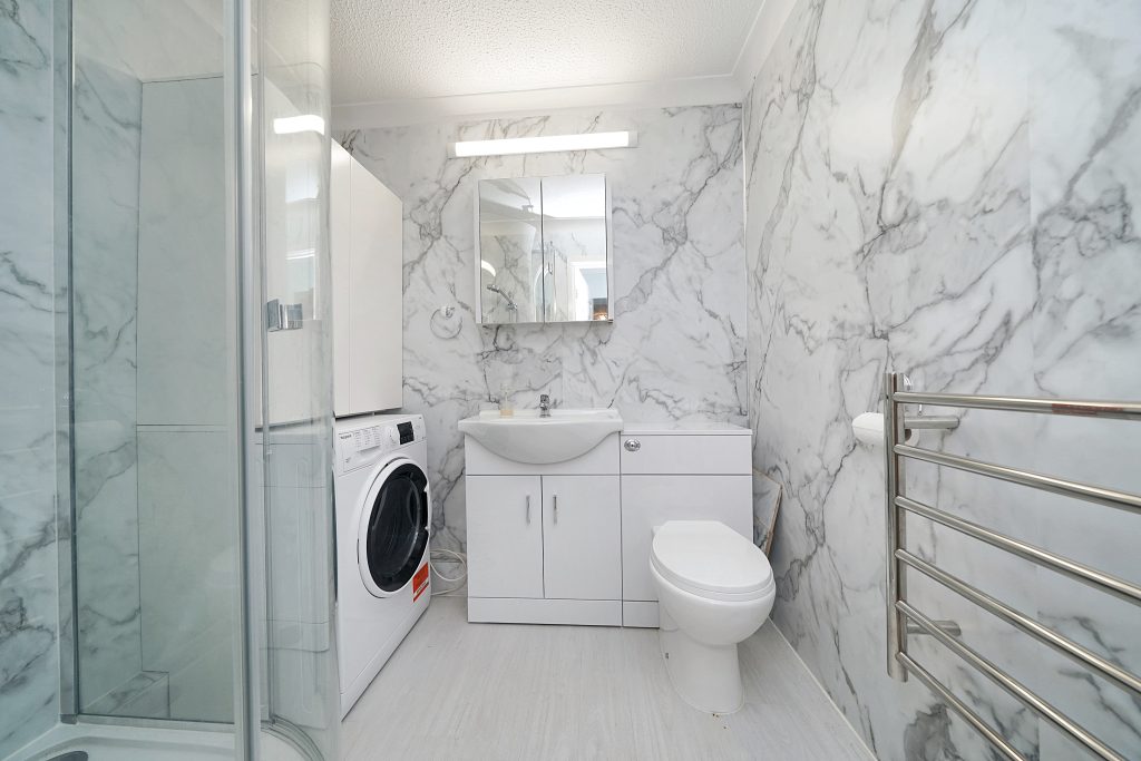 24 Swanbrook Court, Bridge Avenue, Maidenhead, SL6 1YZ