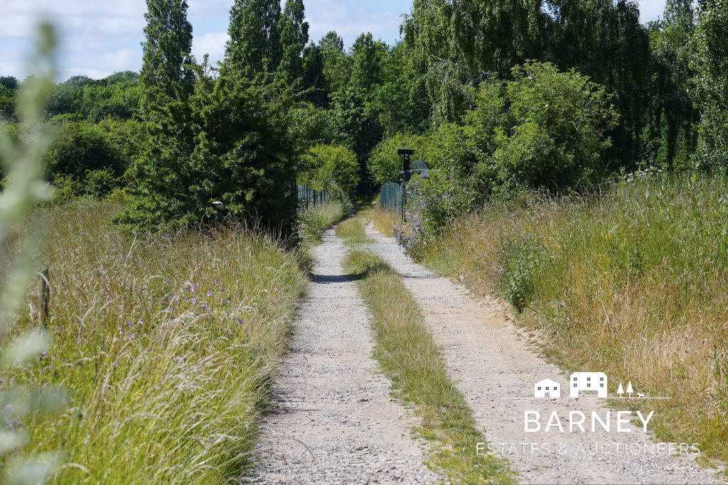 Land off Dartford Road, Bexley, DA5 2AR
