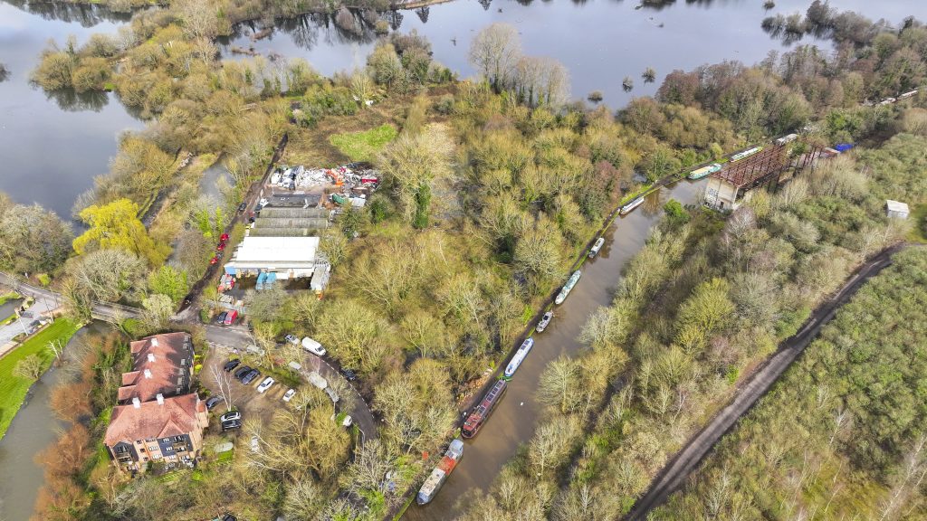 Land North East Spring Well Lane, Rickmansworth, WD3 8UX