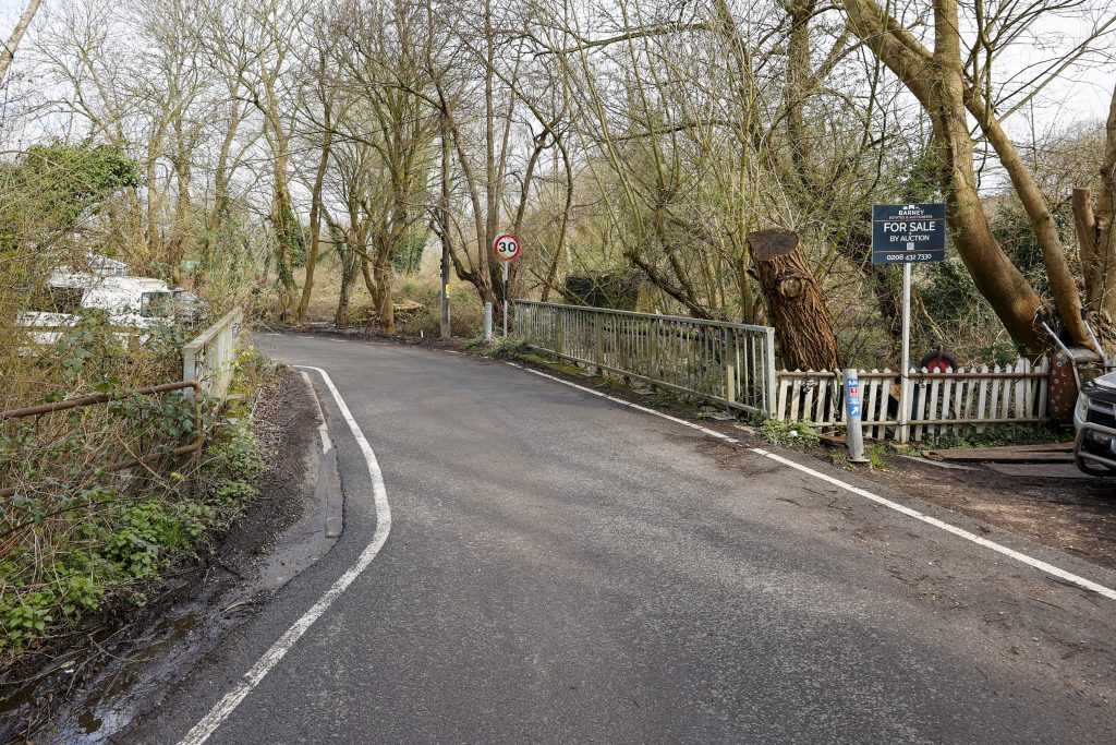 Land North East Spring Well Lane, Rickmansworth, WD3 8UX