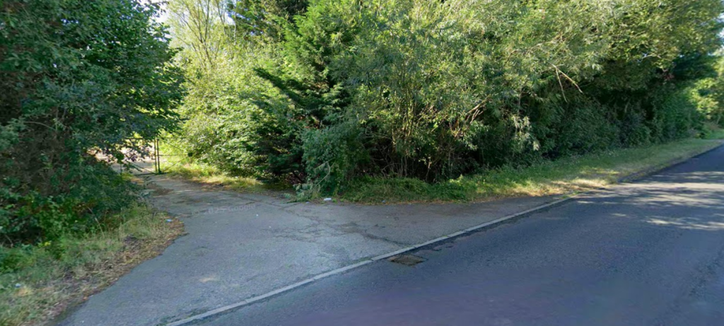Land and Stables off Sharpenhoe Road, Barton-le-Clay, Bedfordshire, MK45 4SE